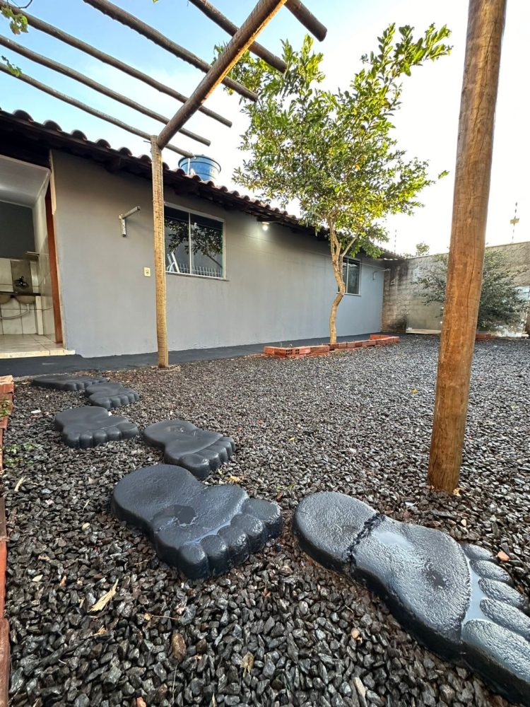 b61db64d-a1a4-4425-939e-fca7afa67f81