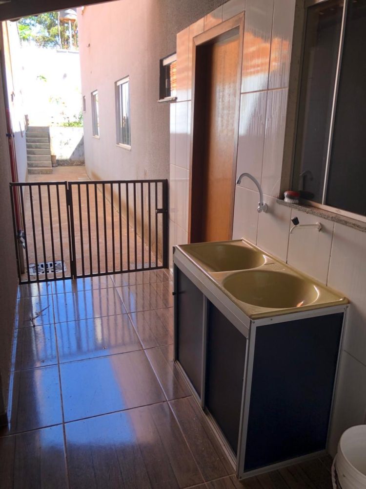 1427f827-137b-4151-909c-5f171f7243ba