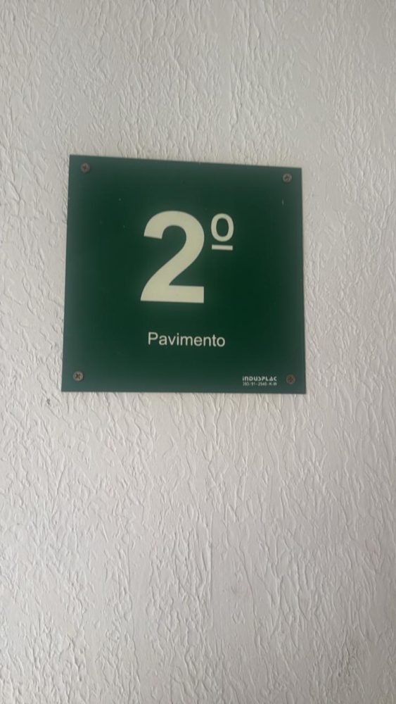 b095420a-1219-4cd4-a231-42a06745bcc4