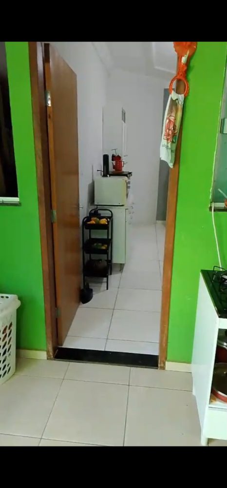 1000850568