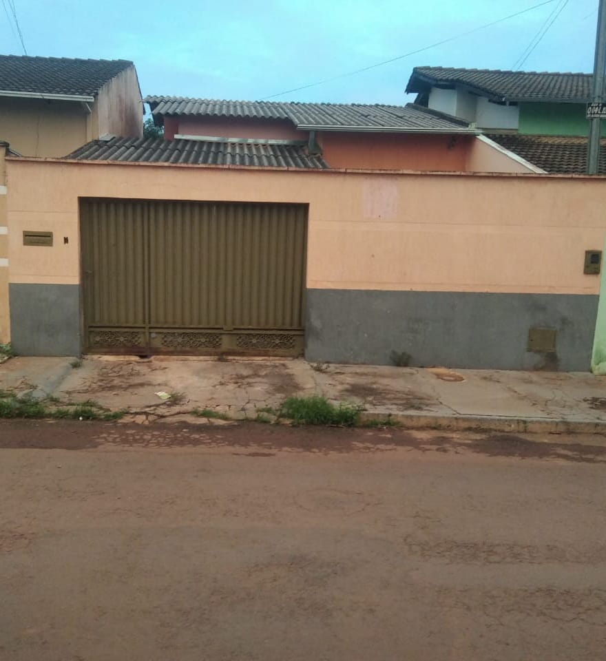 1000852182