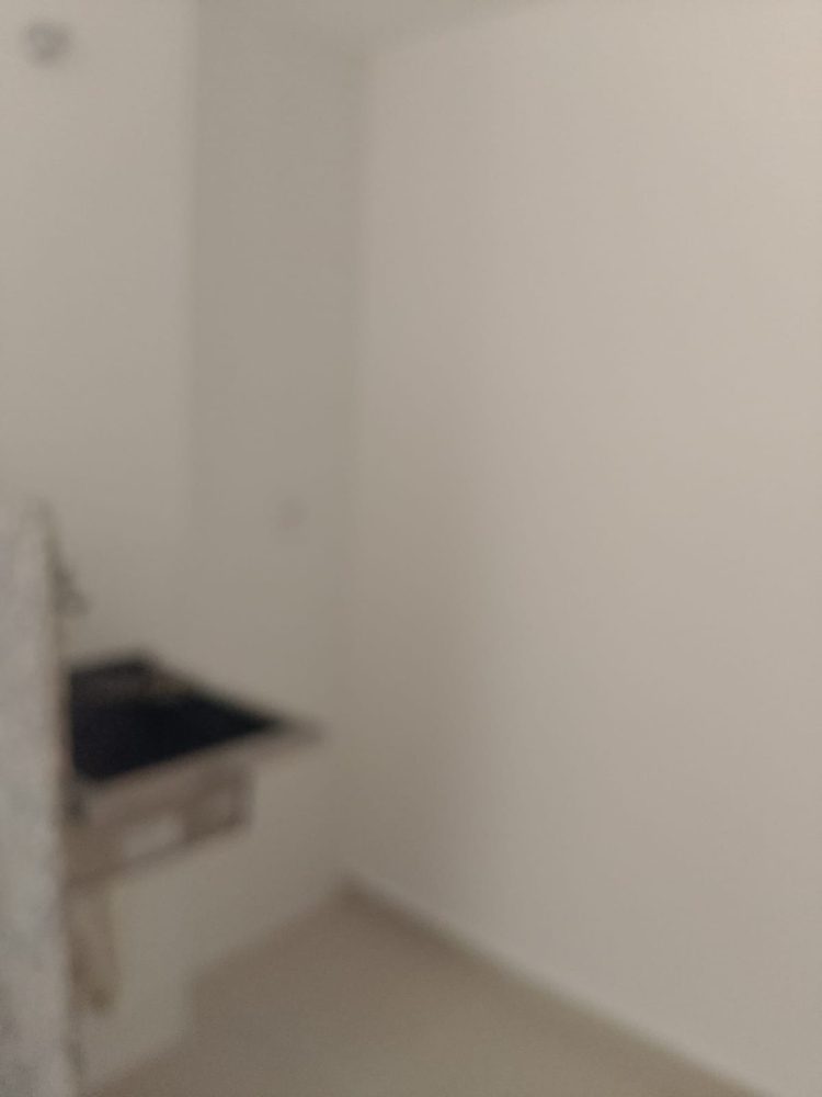 1000892526